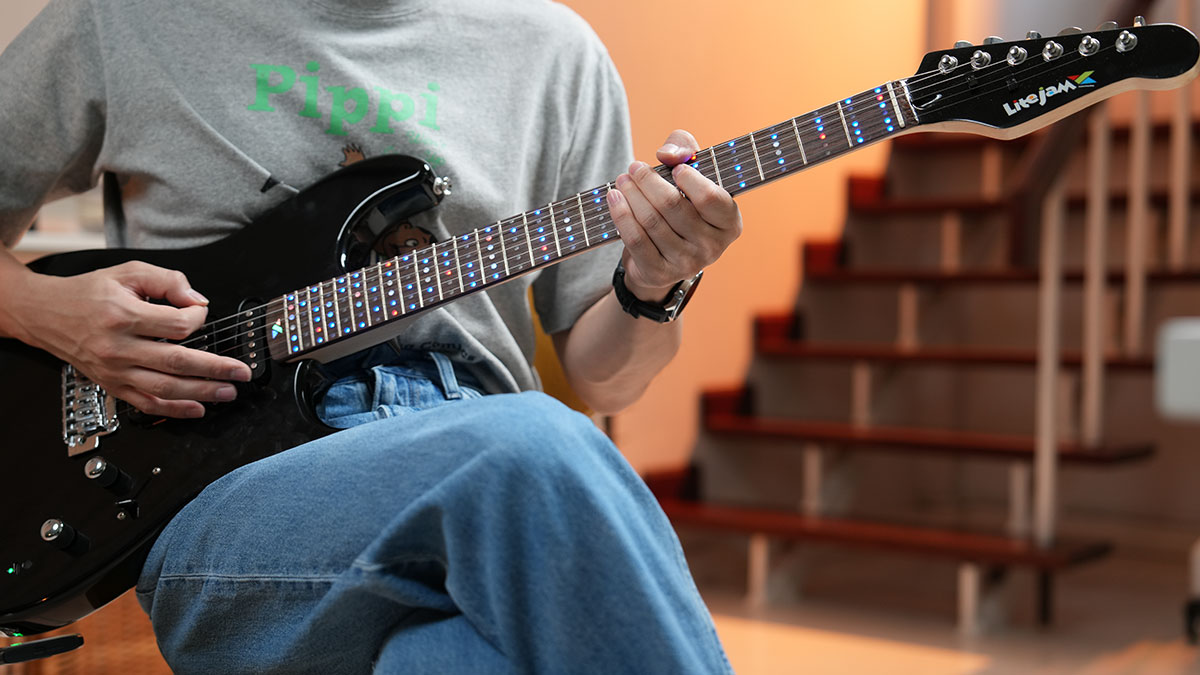 Litejam RGB 24 Smart Guitar Turns Learning Into a Light Show