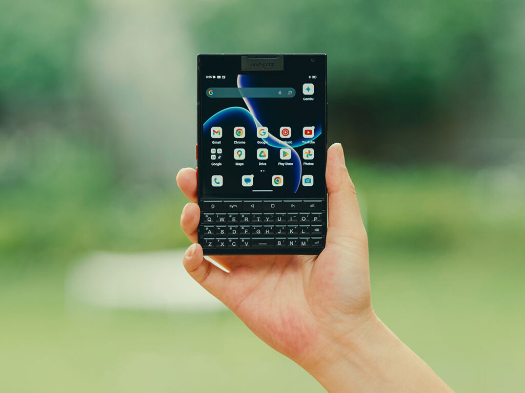 Unihertz Titan 2 5G QWERTY Keyboard Smartphone