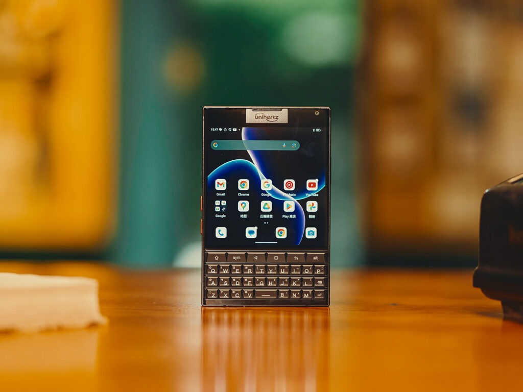 Unihertz Titan 2 5G QWERTY Keyboard Smartphone