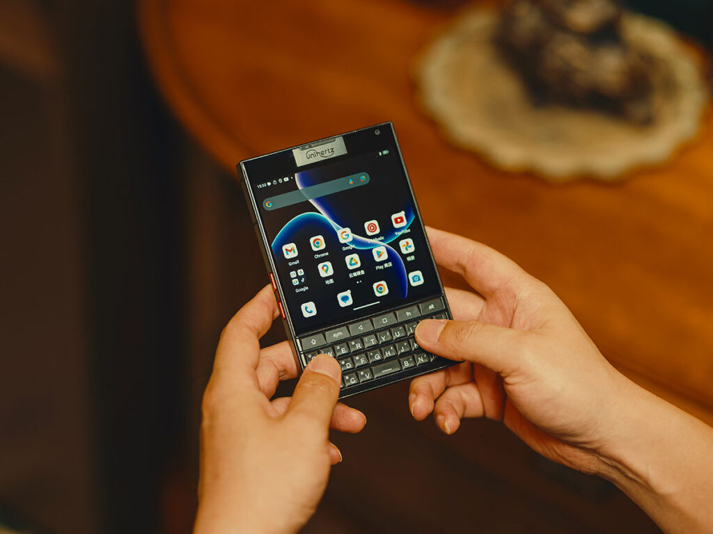 Unihertz Titan 2 5G QWERTY Keyboard Smartphone