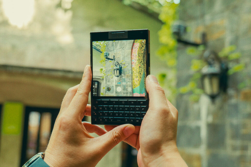 Unihertz Titan 2 5G QWERTY Keyboard Smartphone