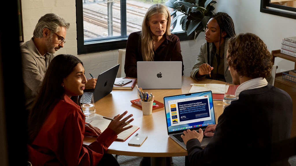 Apple 14-inch MacBook Pro with M5 Chip