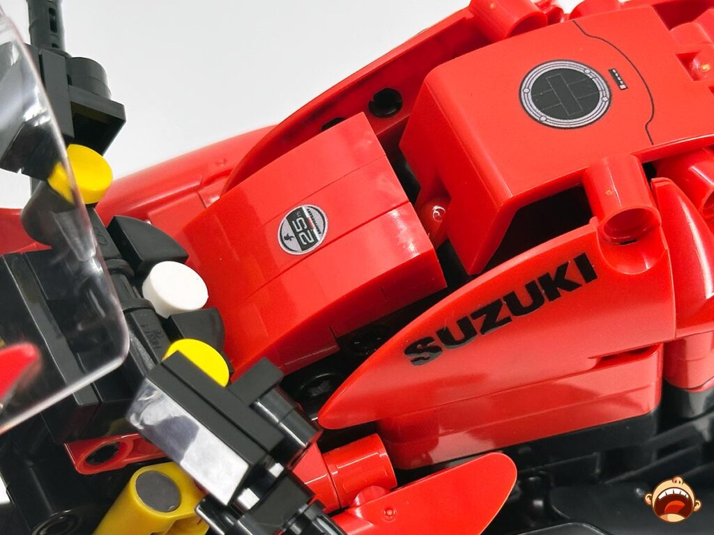 CaDA Suzuki Hayabusa Building Set Review
