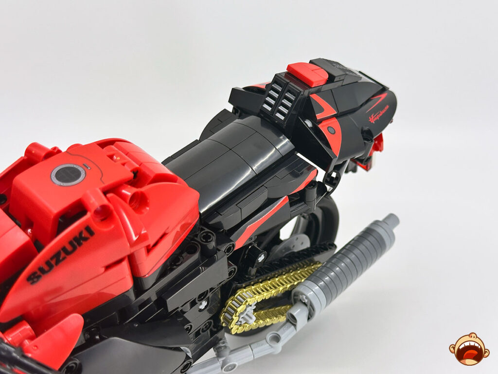 CaDA Suzuki Hayabusa Building Set Review