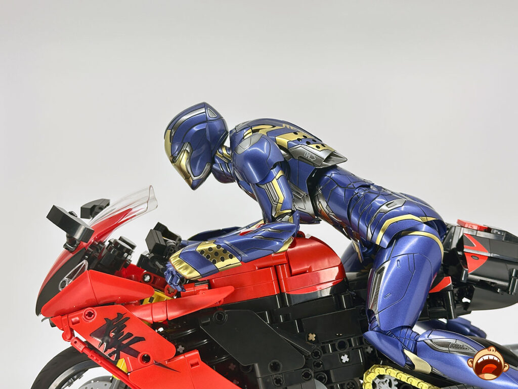 CaDA Suzuki Hayabusa Building Set Review