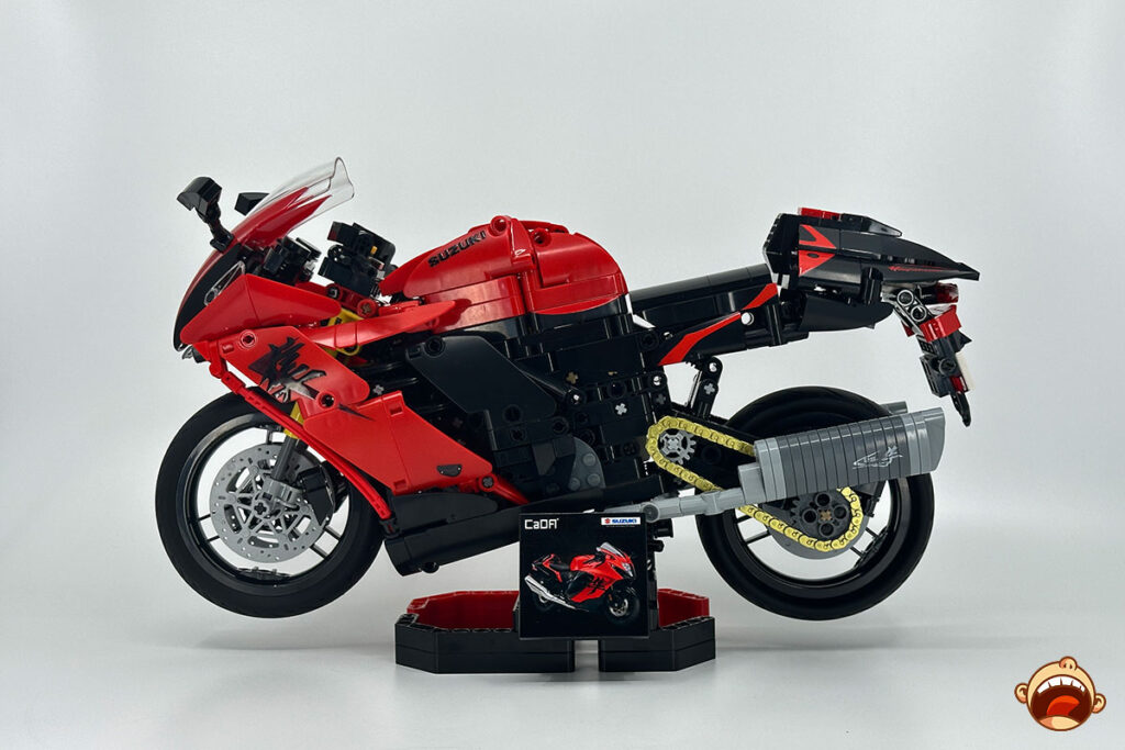 CaDA Suzuki Hayabusa Building Set Review