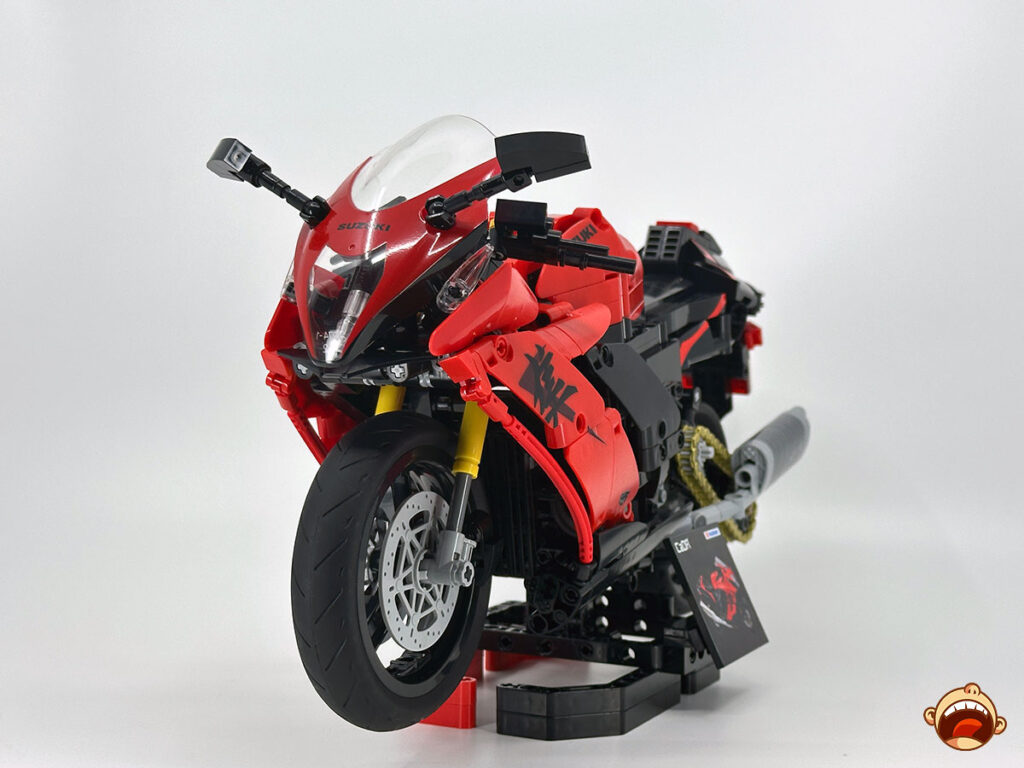 CaDA Suzuki Hayabusa Building Set Review