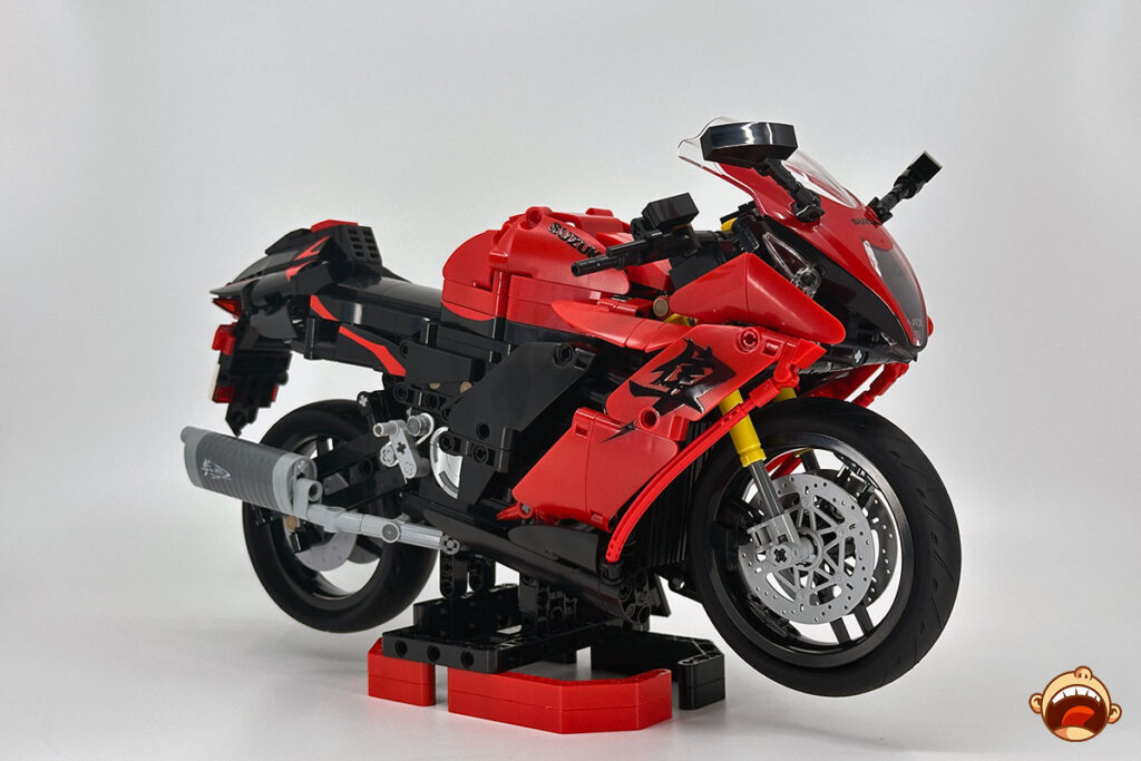 CaDA Suzuki Hayabusa Building Set Review