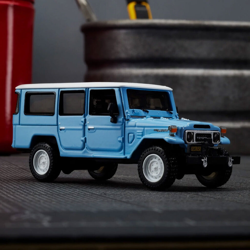 Hot Wheels Elite 64 Mod Shop 1982 Custom Toyota Land Cruiser FJ45 Trophy