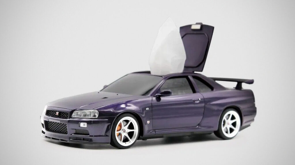 Nissan Skyline GT-R (BNR34) Wet Tissue Box