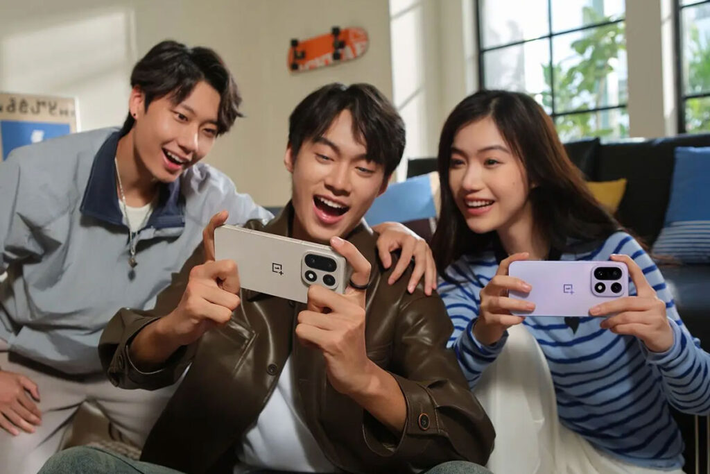 OnePlus 15 Smartphone