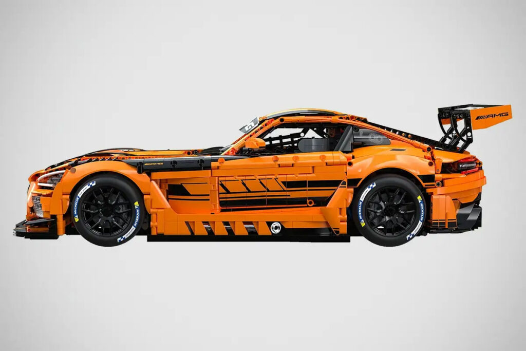 CaDA Master 1:8 Mercedes-AMG GT3 Set