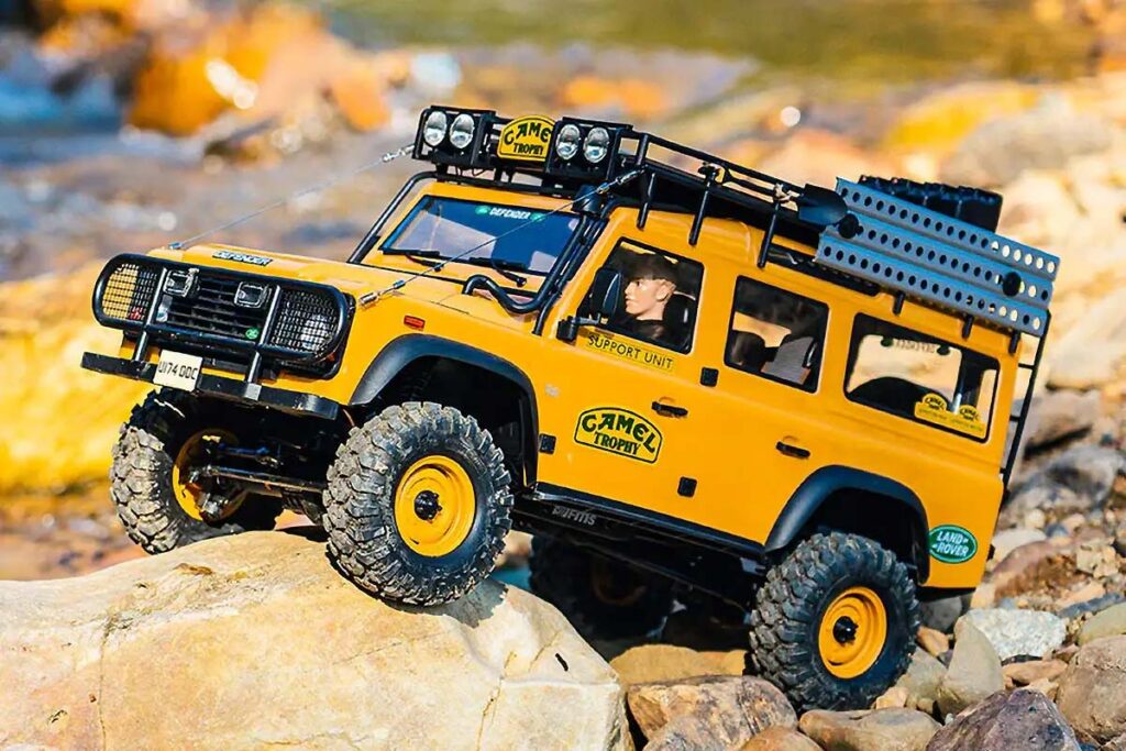 FMS 1:10 FCX10 Land Rover Camel Trophy Edition RS
