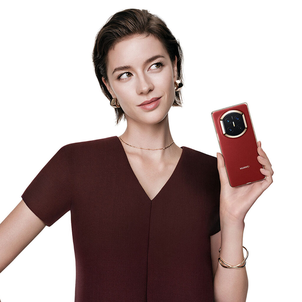 Huawei Mate X7 Folding Phone