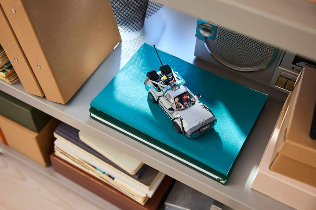 LEGO Speed Champions Time Machine from Back to the Future (77256)