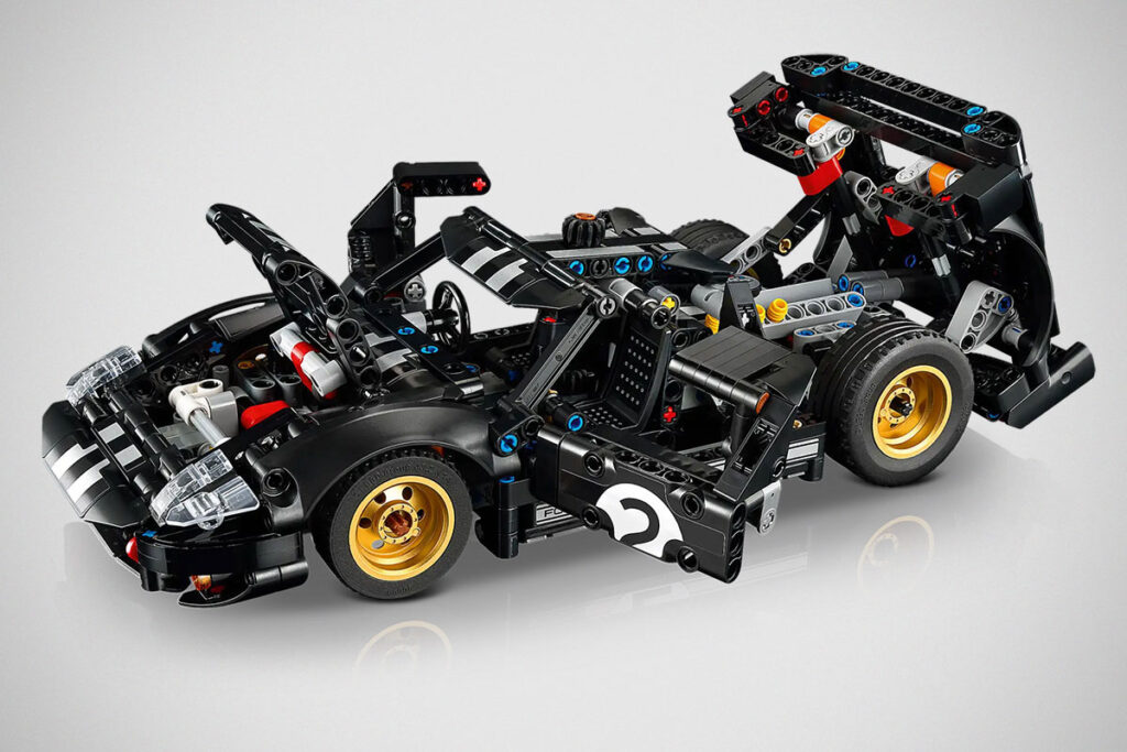 LEGO Technic 1966 Ford GT40 MKII Race Car (42223)
