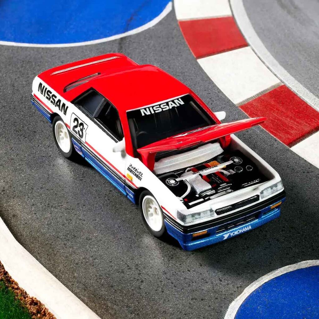 Matchbox 1987 Nissan Skyline GTS-R Die-cast Car
