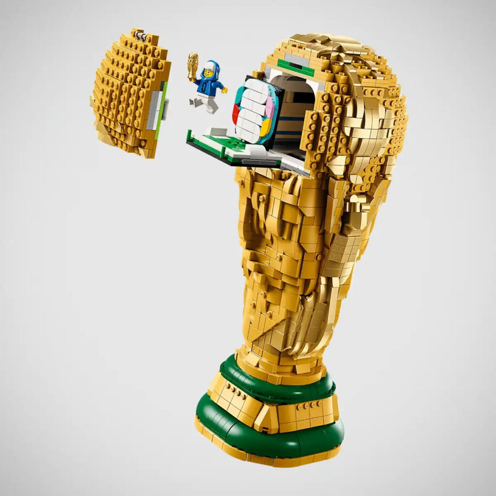 LEGO Editions FIFA World Cup Official Trophy Set (43020)