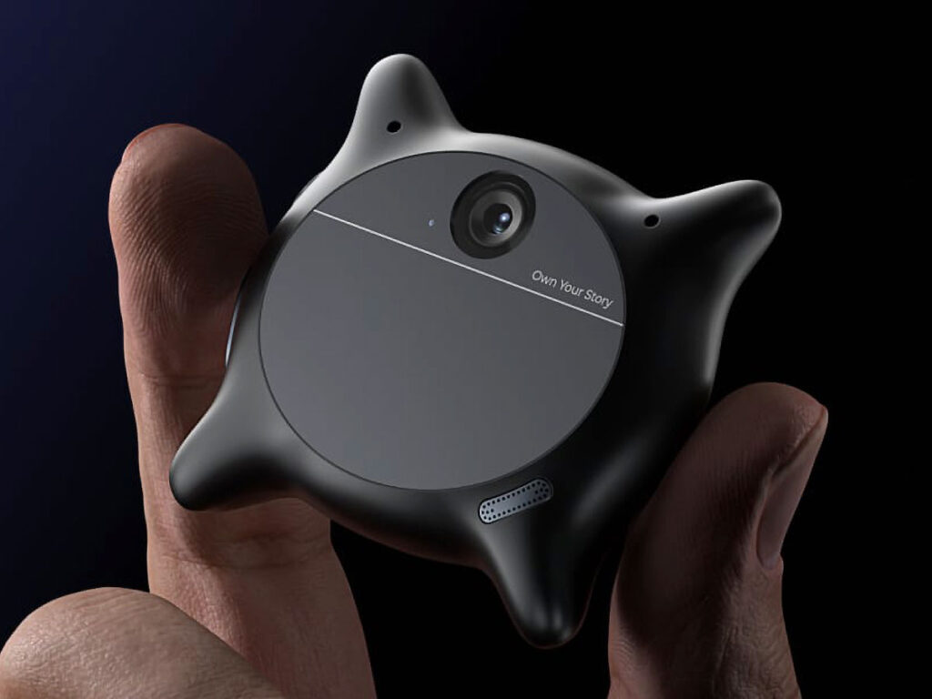 Looki L1 Multimodal Personal AI Wearable