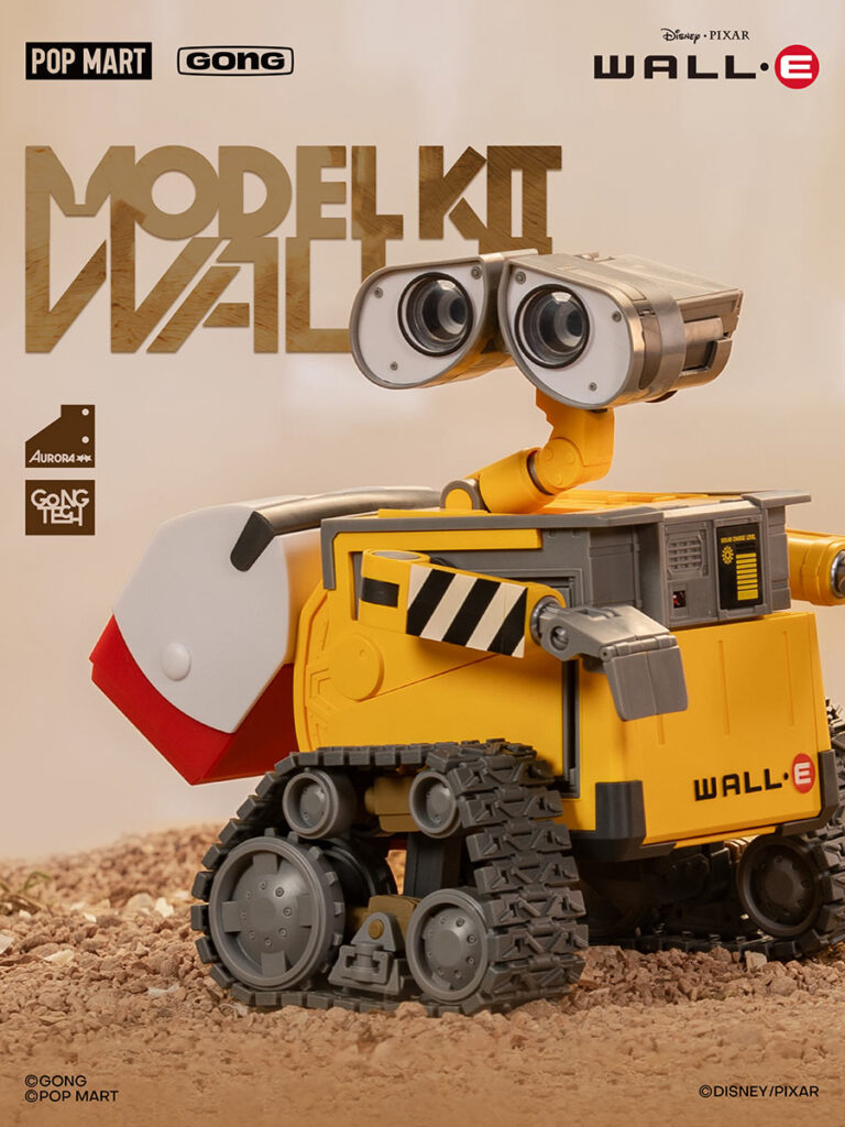 POPMART Gong Wall-E model kit with interchangeable eyes, accessories, and poseable tracks displayed assembled
