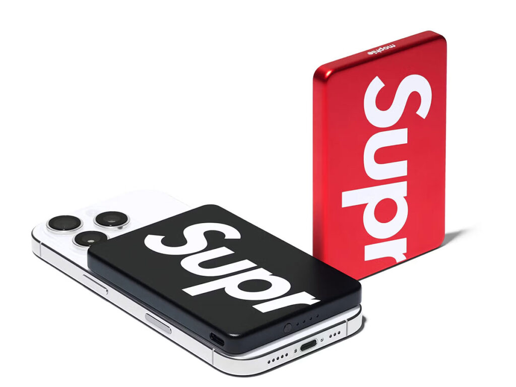 Supreme/mophie Qi2 Powerstation