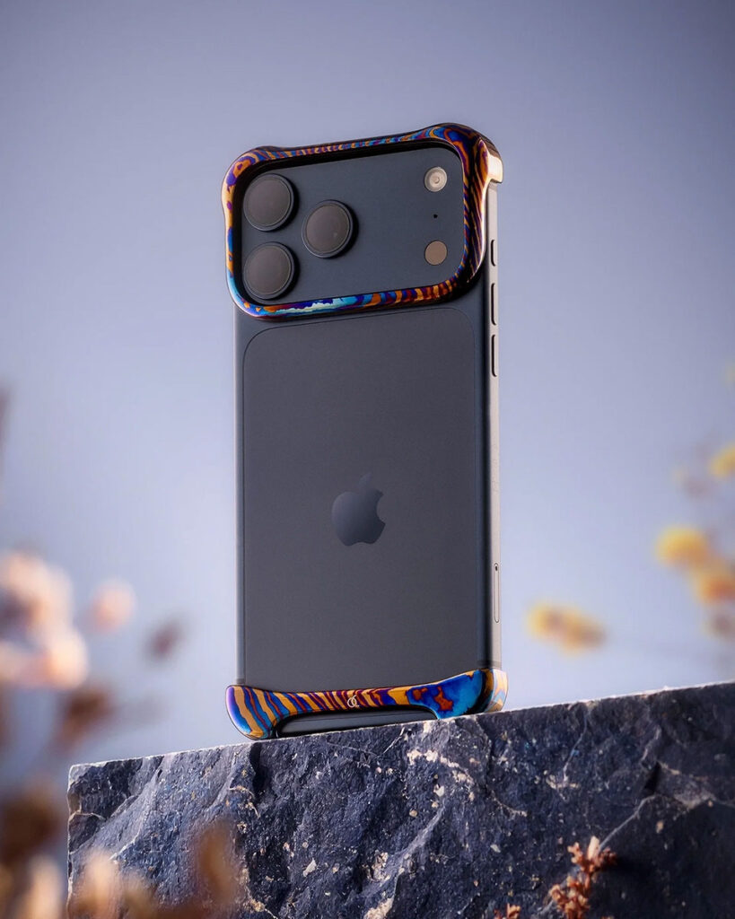 Arc Pulse Titanium Opal Damascus iPhone Case