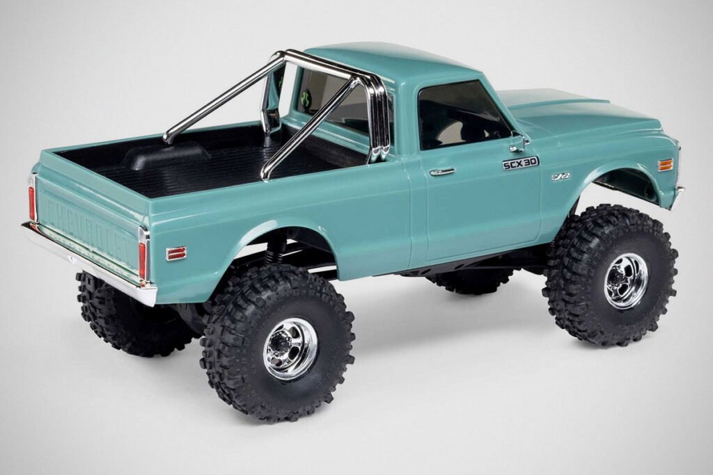 Axial 1/30 SCX30 Chevrolet K10 4X4 Palm-size Rock Crawler