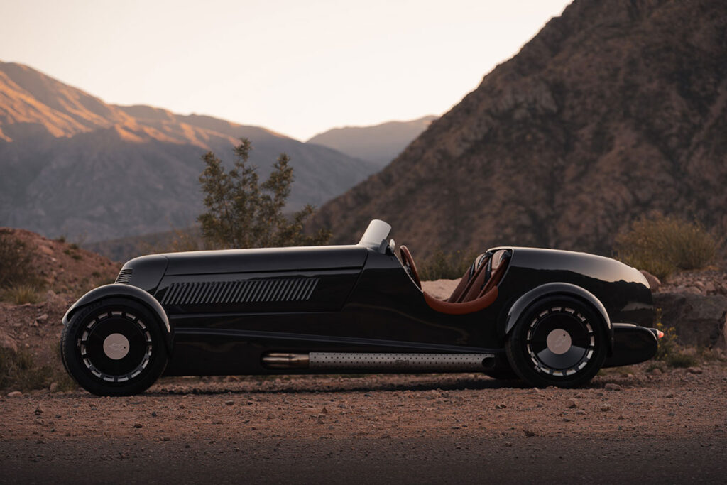 Iconic Auto Sports SP40 Restomod Speedster