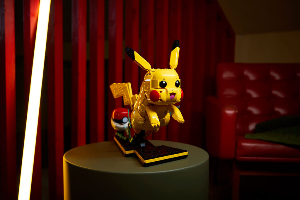 LEGO Pokémon Pikachu and Poké Ball (72152)