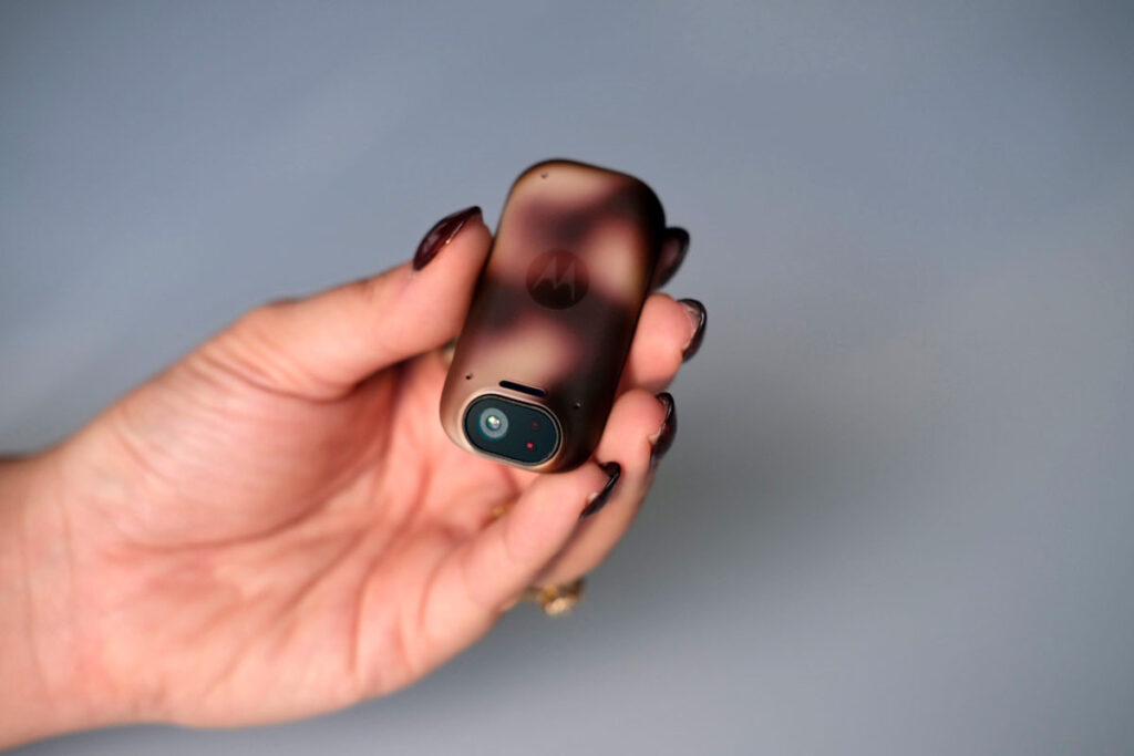 Motorola Project Maxwell AI Wearable