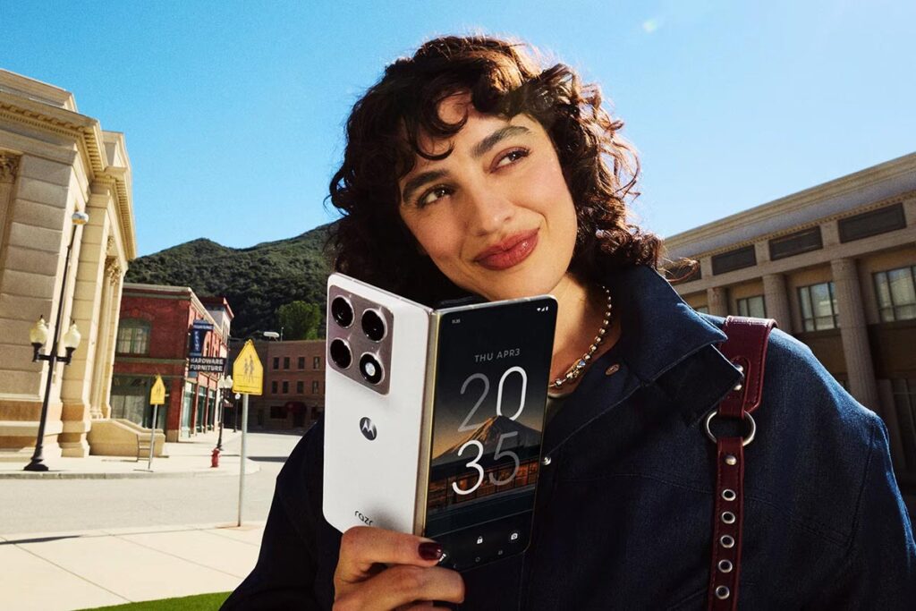 Motorola razr fold Smartphone