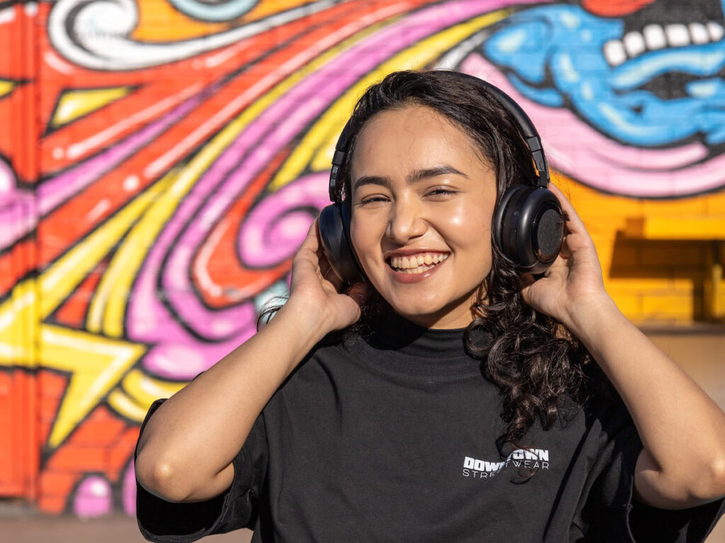 TDM. Neo Hybrid Headphone Speakers