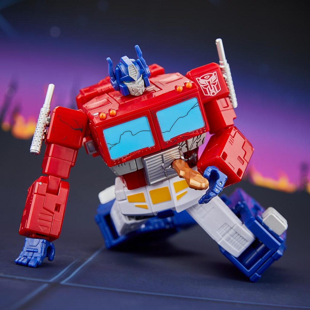 Transformers Studio Series MTMTE Collection The Transformers: The Movie Leader Class Optimus Prime