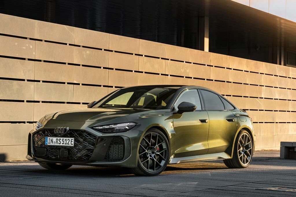 2027 Audi RS 5 Plug-in Hybrid Sports Car
