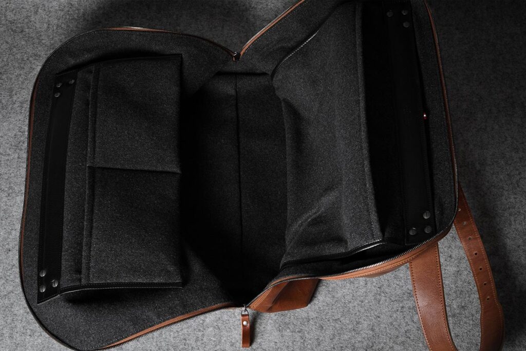 Hardgraft Offhand Shoulder Bag Classic