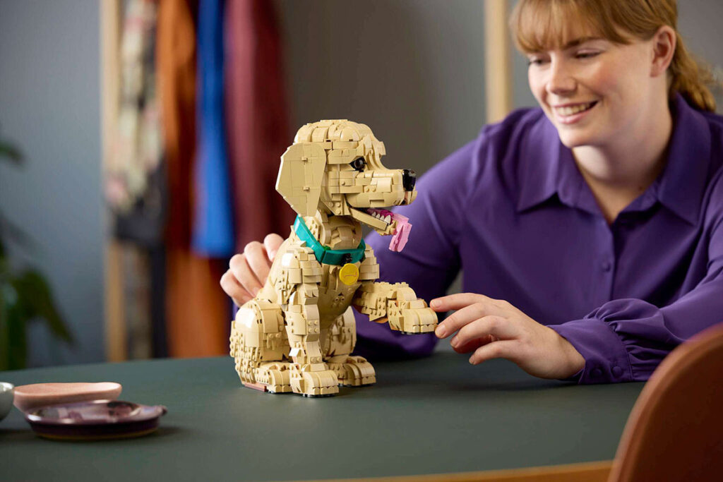 LEGO Icons Golden Retriever Puppy 11384