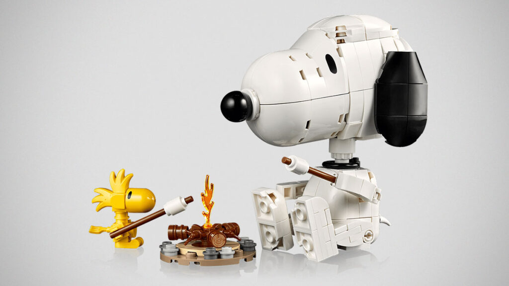 LEGO Ideas Peanuts Snoopy’s Doghouse 21368