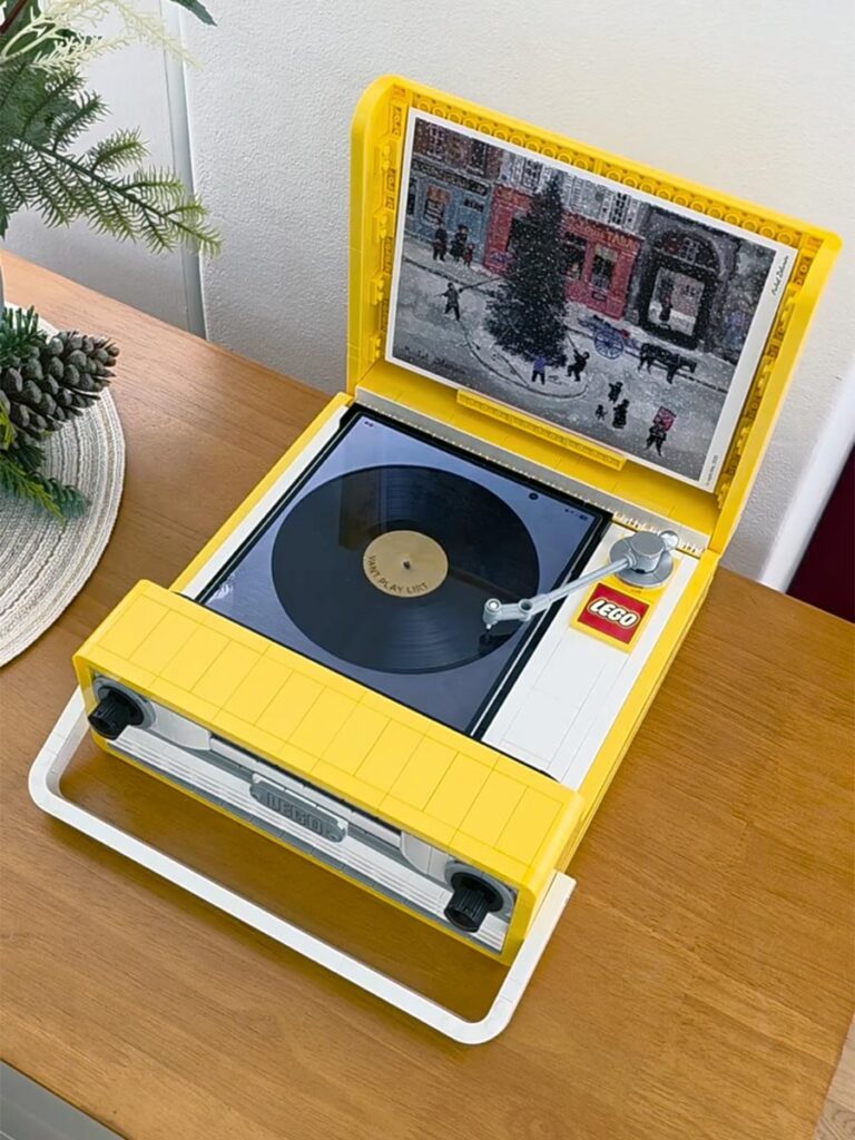 LEGO MOC Digital Turntable/Wireless Charging Dock