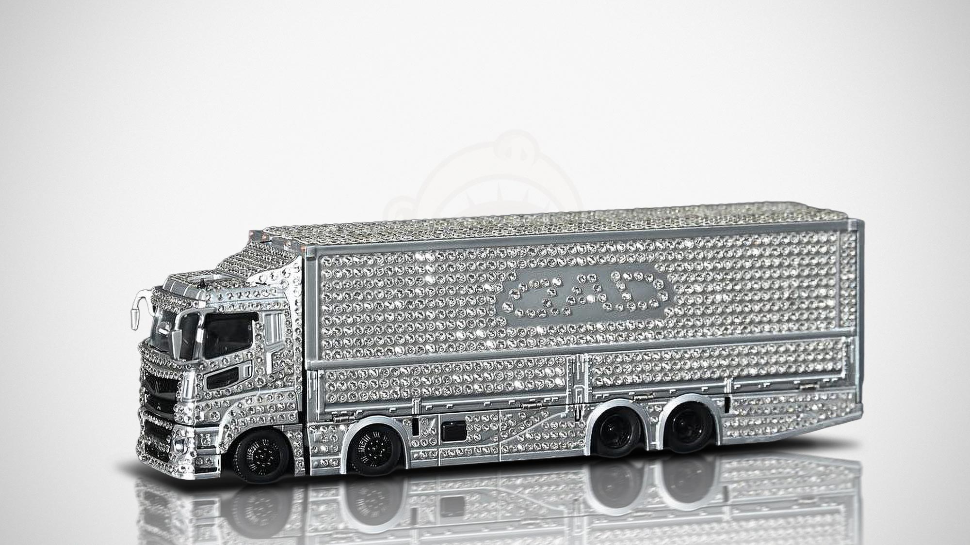 GCD DAD 1/64 Mitsubishi Fuso transporter model covered with Swarovski crystals limited edition die-cast truck