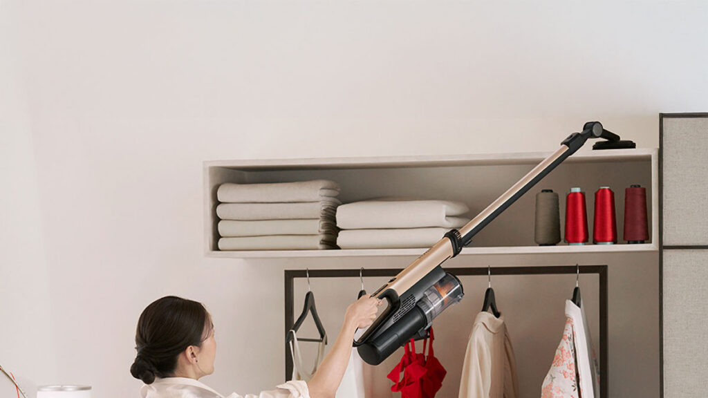 Hitachi PV-XHW4P Wet & Dry Cordless Stick Vacuum