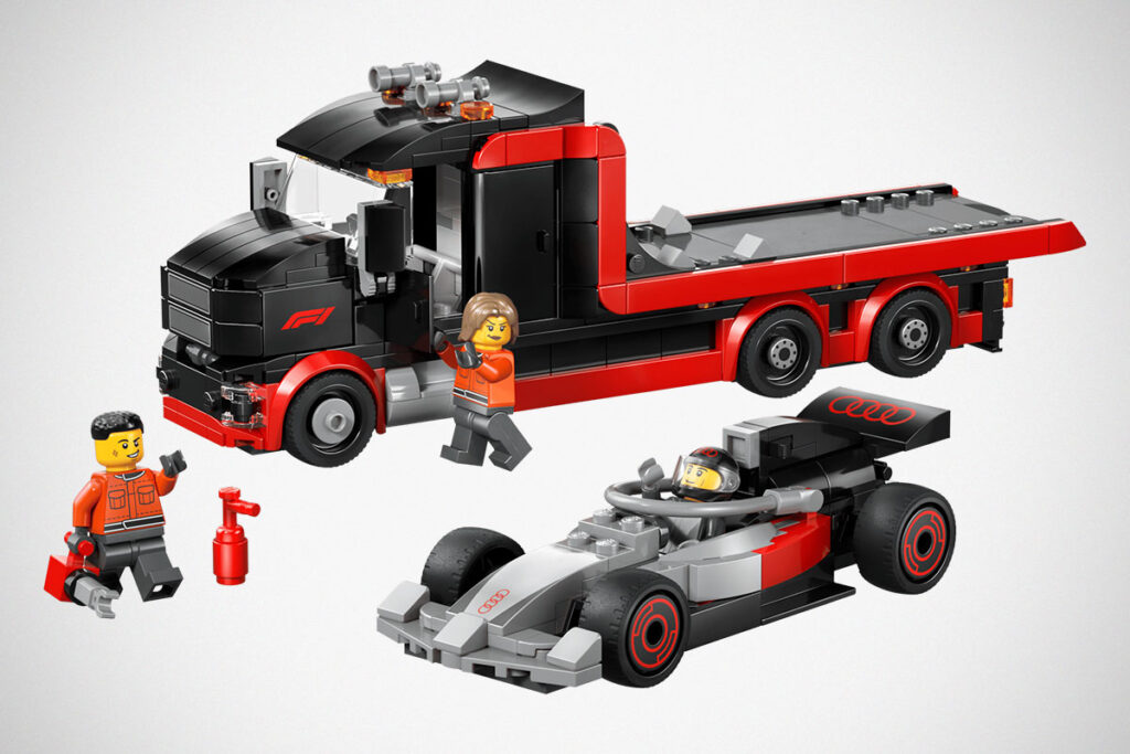 LEGO City F1 Display Truck with Audi F1 Race Car (60493)