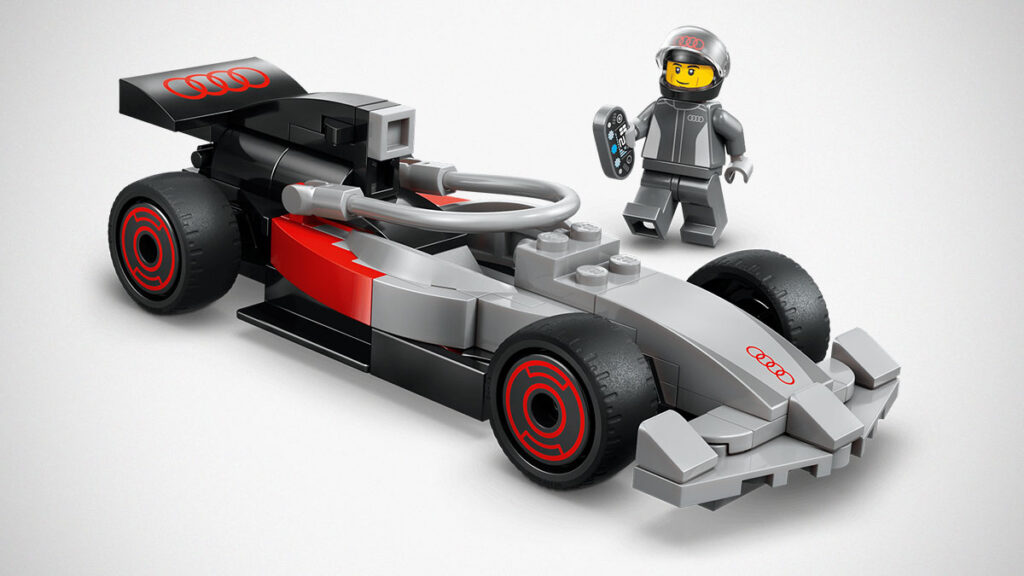 LEGO City F1 Display Truck with Audi F1 Race Car (60493)