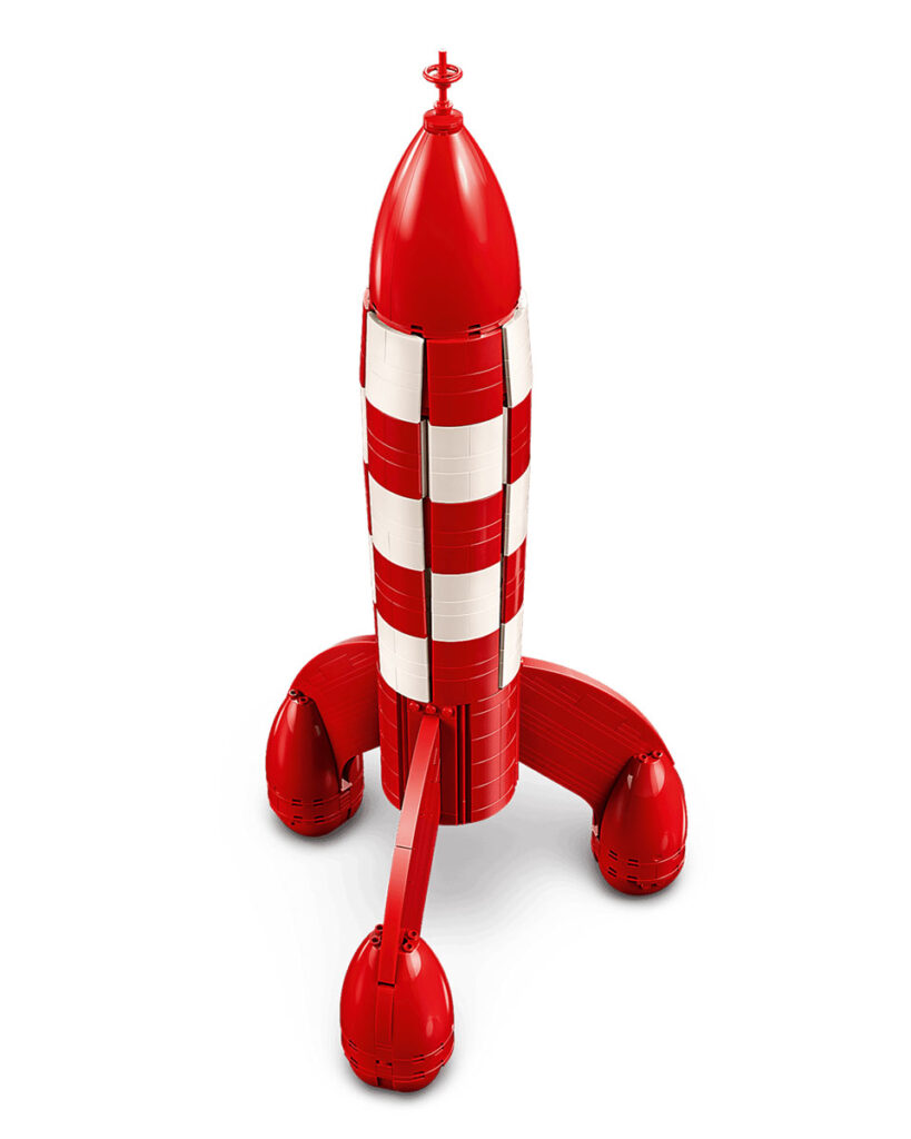LEGO Ideas Tintin Moon Rocket 21367 red and white checkered rocket with Tintin characters and Snowy figure