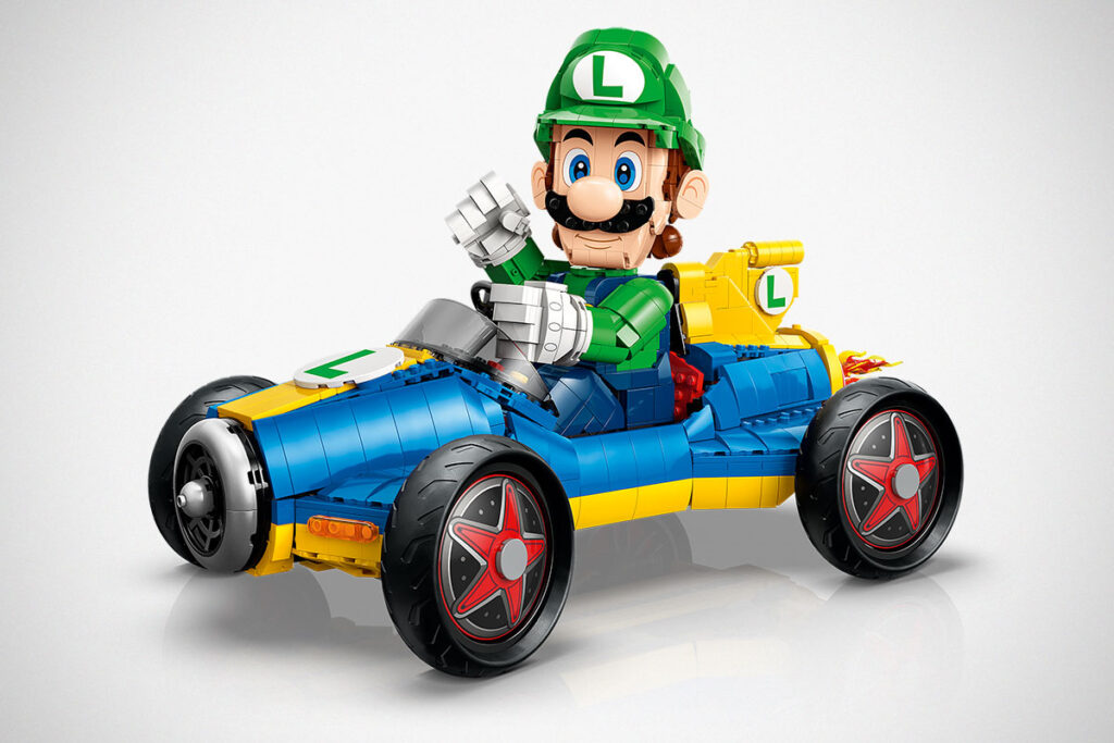 LEGO Mario Kart Luigi Mach 8 kart set 72050 with buildable Luigi figure and detailed kart model