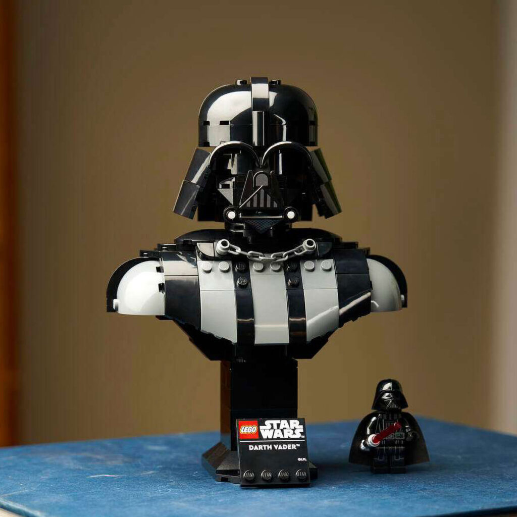 LEGO Star Wars Darth Vader Bust (75439)