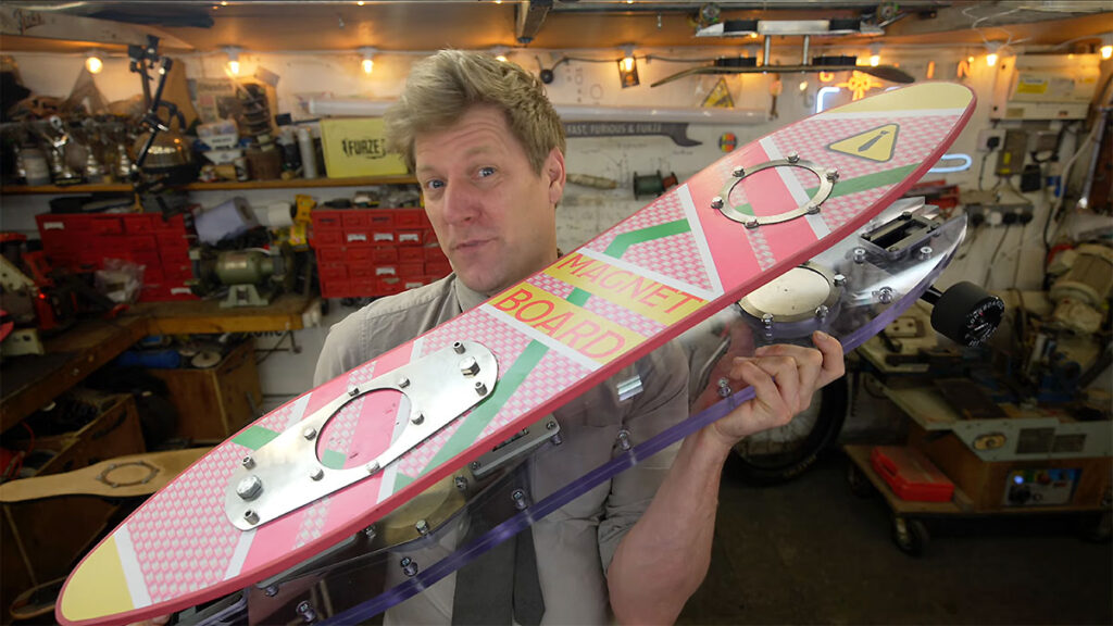 Magnet Suspension Skateboard by Colin Furze
