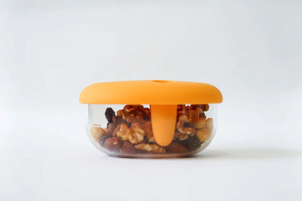 Monchi snack box with silicone finger gloves lid designed for contactless mess-free snacking