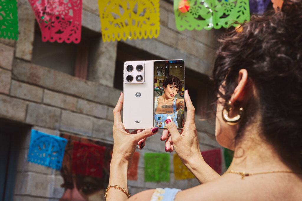 Motorola razr fold Smartphone MWC 2026