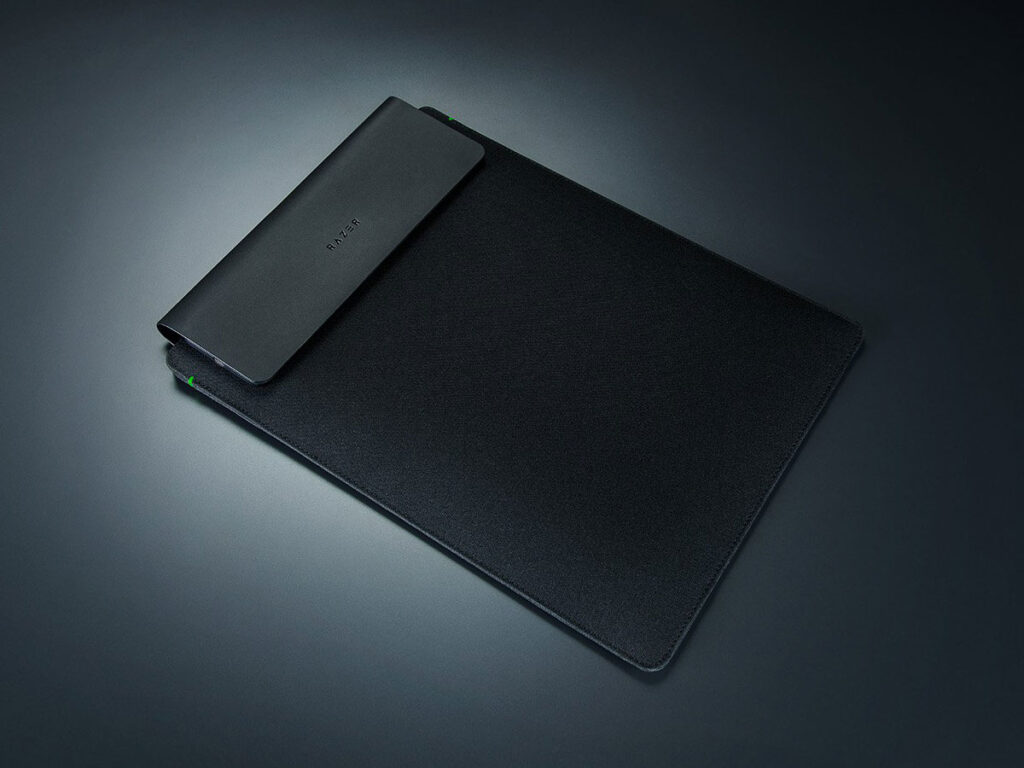 Razer Laptop Sleeve with Wireless Charging