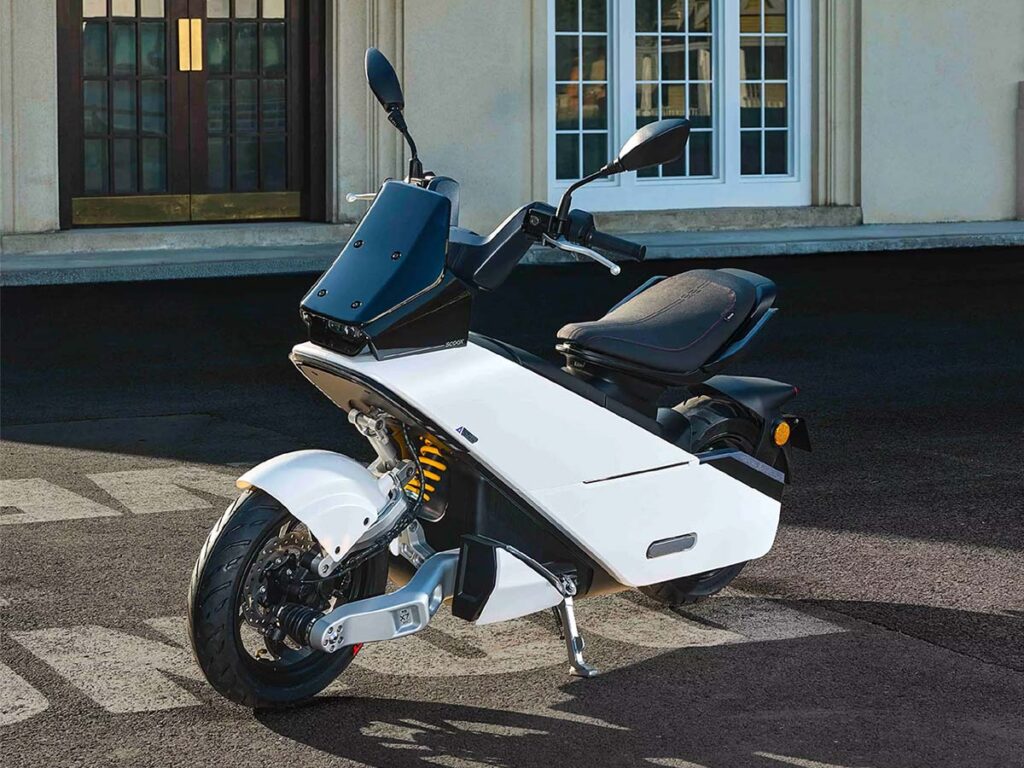 SCOOX X7 Series electric scooter with futuristic Land Airship design and triple-lens headlight module